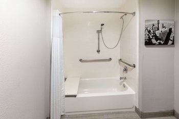 Deluxe Suite, 1 King Bed, Non Smoking