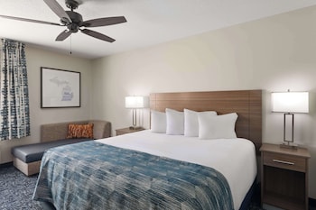 Standard Room, 1 King Bed