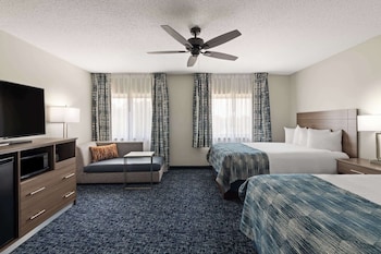 Suite, 2 Queen Beds, Non Smoking