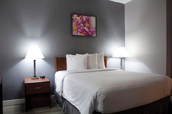 Room, 1 Queen Bed, Accessible (Accessible Room*Queen Bed*42 in TV)