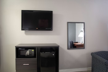 Room, 1 Queen Bed, Accessible (Accessible Room*Queen Bed*42 in TV)