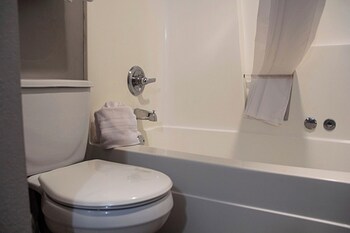 Suite, Multiple Beds (Triple Queen)