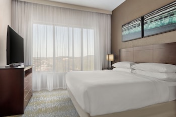 Junior Suite, 1 King Bed with Sofa bed