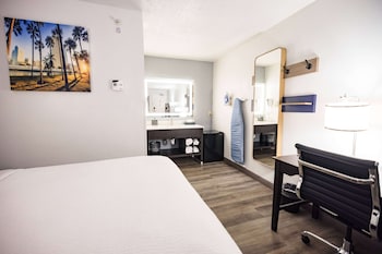 Room, 1 King Bed, Non Smoking