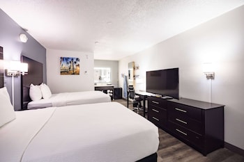Suite, Multiple Beds, Non Smoking