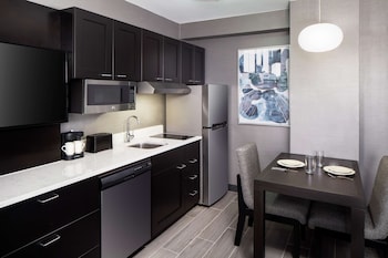 Suite, 1 King Bed