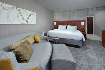 Room, 1 King Bed with Sofa bed, Hearing Accessible