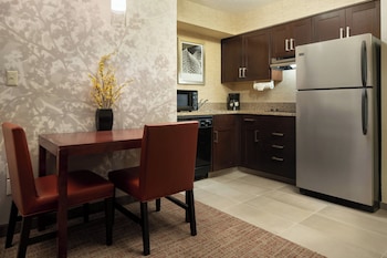 Suite, 1 Bedroom (Mobility/Hearing Accessible, Tub)
