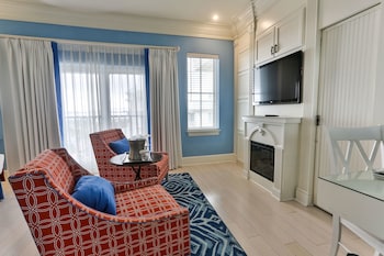 Superior King Harbor View with Jetted Tub & Fireplace