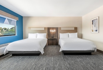 Standard Room, 2 Queen Beds, Accessible (Communications, Mobility, Access Tub)