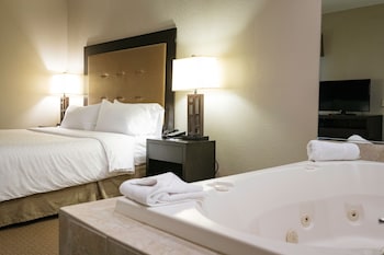 Suite, 1 King Bed with Sofa bed, 2 Bathrooms (Wet Bar)
