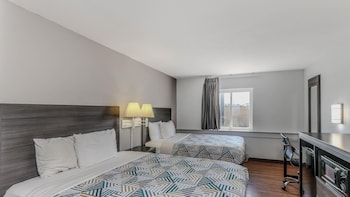 Standard Room, 2 Queen Beds, Non Smoking