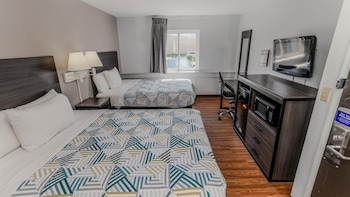 Standard Room, 2 Queen Beds, Non Smoking