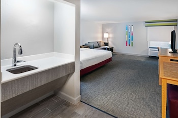 Room, 1 King Bed with Sofa bed, Accessible (Roll-In Shower)