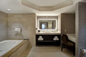 Presidential Suite, 1 King Bed, Non Smoking
