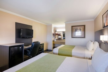 Standard Room, 2 Queen Beds, Non Smoking, Refrigerator & Microwave
