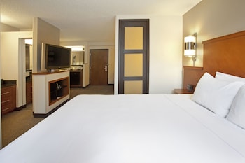 Room, 1 King Bed (High Floor)