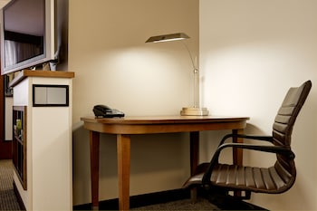 Room, 1 King Bed (High Floor)