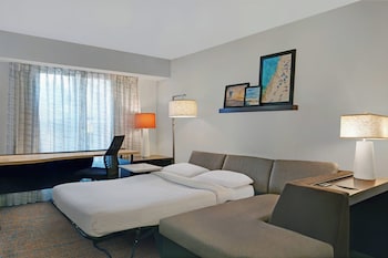 Studio, 1 King Bed with Sofa bed (Pure)