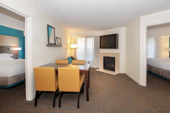 Suite, 2 Bedrooms, Fireplace