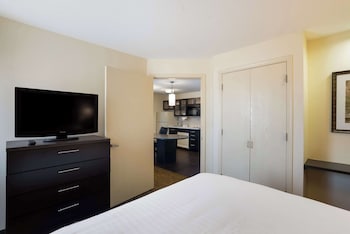 Suite, 2 Queen Beds (One Bedroom)