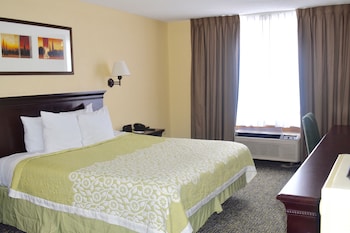 Suite, 1 King Bed, Non Smoking (One-Bedroom)