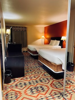 Double Room, 2 Queen Beds
