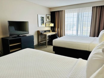 Room, 2 Queen Beds, Non Smoking