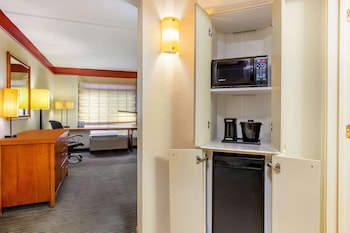 Room, 2 Double Beds, Accessible, Non Smoking (Mobility/Hearing, bathtub)