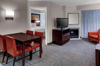 Suite, 2 Bedrooms (Hearing Accessible)