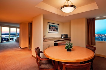 Pure, Club Room, 1 Queen Bed
