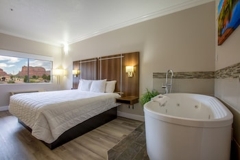 King Room Soaking Tub Bell Rock View