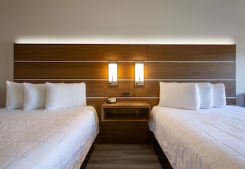 Ground Level Queens Retreat