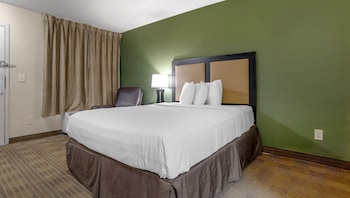Standard Room, 1 Queen Bed, Accessible, Non Smoking (Kitchen)