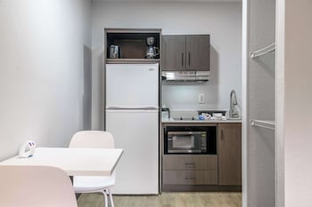 Standard Room, 2 Queen Beds, Non Smoking, Kitchenette