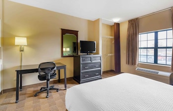 Studio, 1 Queen Bed, Non Smoking