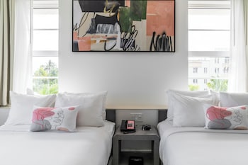 Oceanfront Room - 2 Double Beds