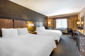 Standard Room, 2 Queen Beds, Non Smoking, Refrigerator