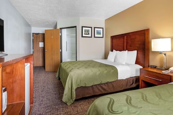 Room, 2 Queen Beds, Accessible, Non Smoking