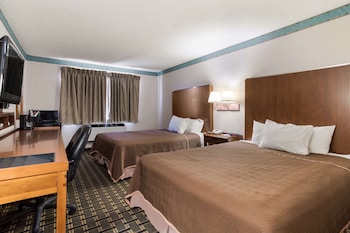 Standard Room, 2 Queen Beds, Non Smoking