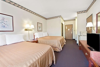 Room, 2 Queen Beds, Non Smoking