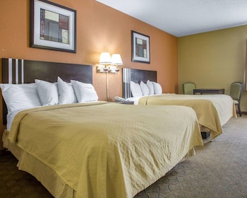 Standard Room, 2 Queen Beds, Non Smoking