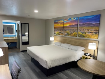 Room, 1 King Bed, Non Smoking