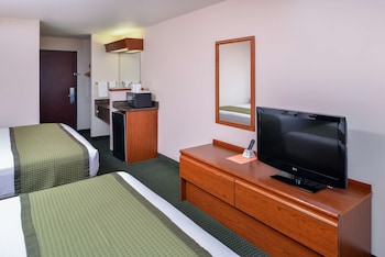 Room, 2 Queen Beds, Non Smoking (Pet-Friendly)