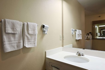 Business Room, 1 King Bed, Non Smoking
