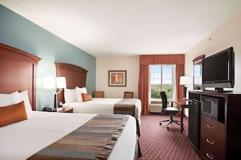 Suite, 1 King Bed, Microwave