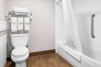 Standard Room, 1 King Bed, Non Smoking, Refrigerator & Microwave
