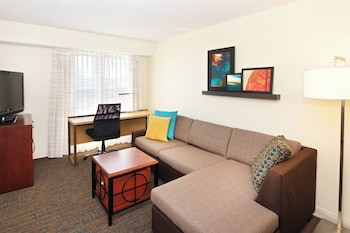 Studio, 1 Queen Bed with Sofa bed (Mobility Accessible, Tub)