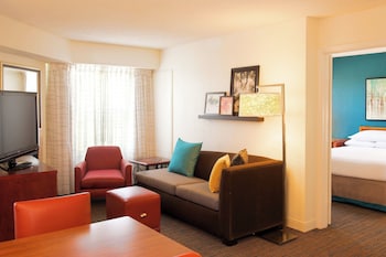 Suite, 2 Bedrooms (Mobility Accessible, Tub)