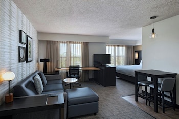Suite, 1 Bedroom (Pure)